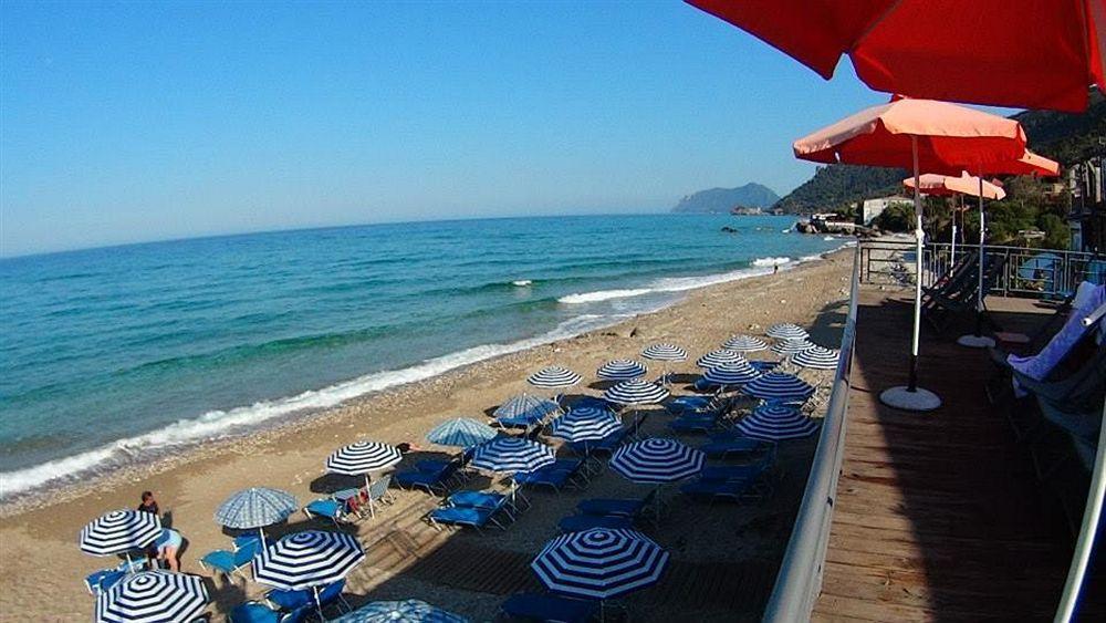 Pink Palace Hotel 2*