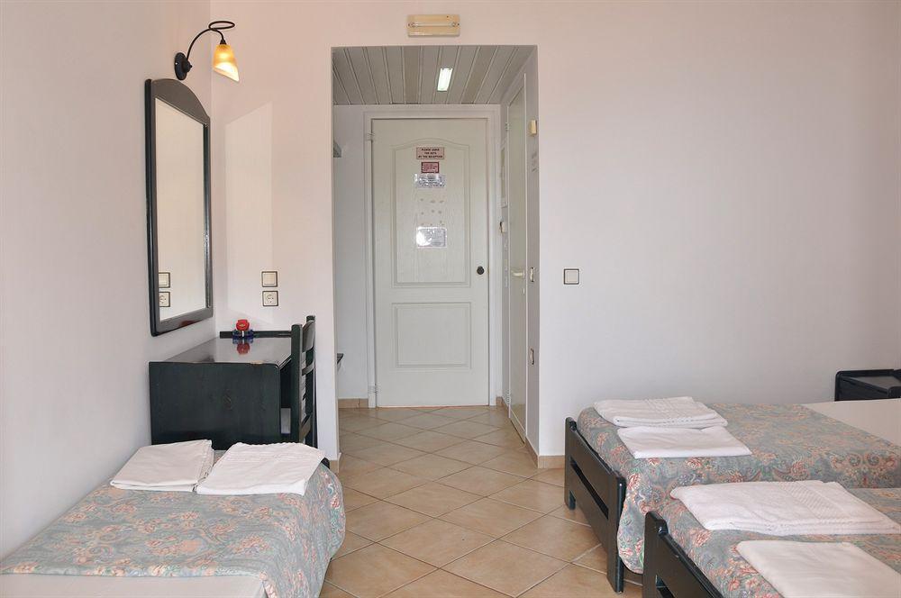 Pink Palace Hotel Agios Gordios (Corfu)