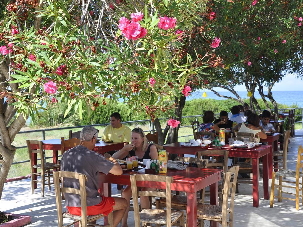 Pink Palace Hotel 2*